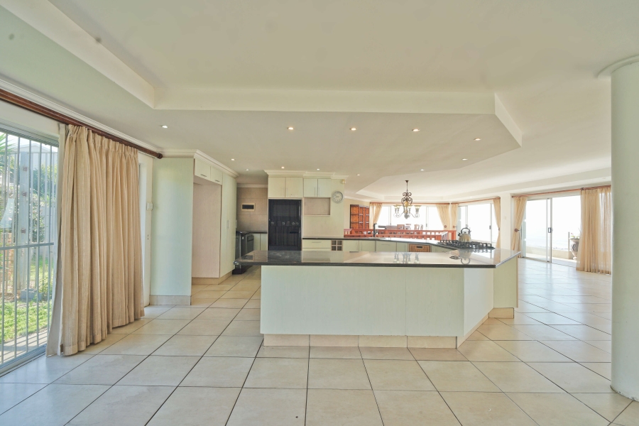 8 Bedroom Property for Sale in Winterstrand Eastern Cape